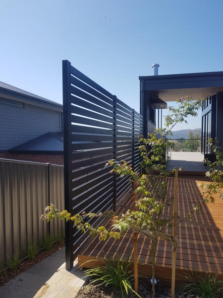 Aluminium privacy screen 2